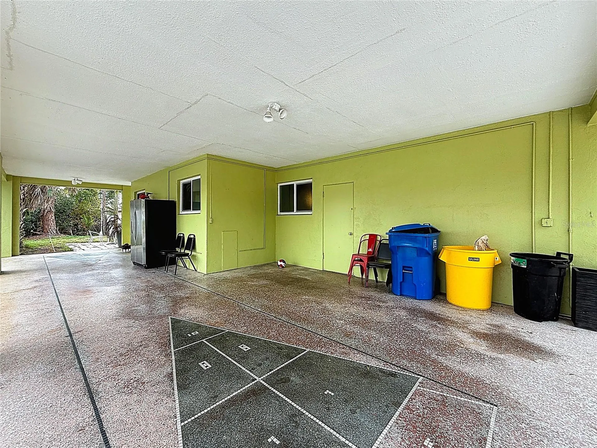 6170 7th Avenue N St Petersburg FL 33710