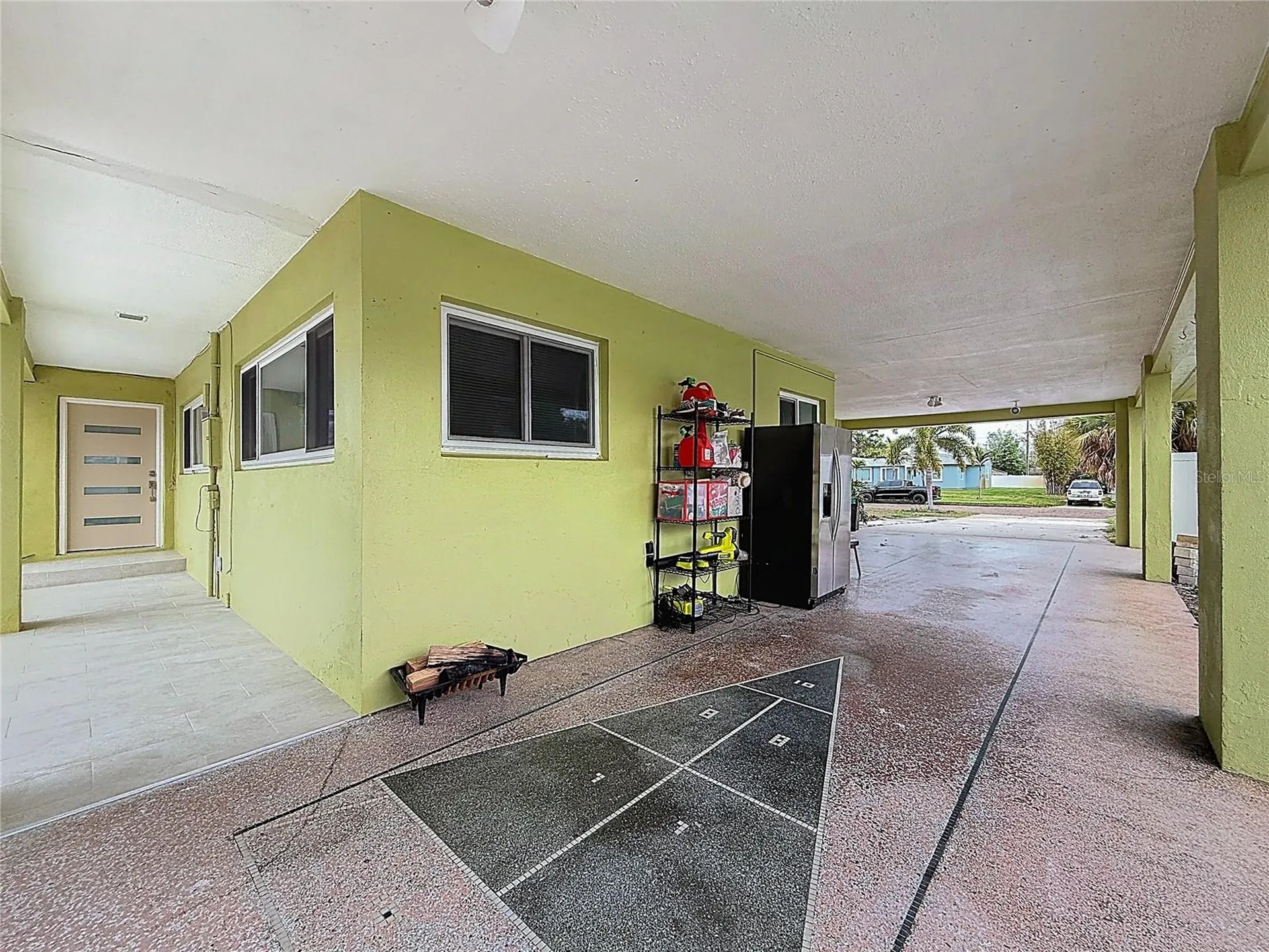 6170 7th Avenue N St Petersburg FL 33710