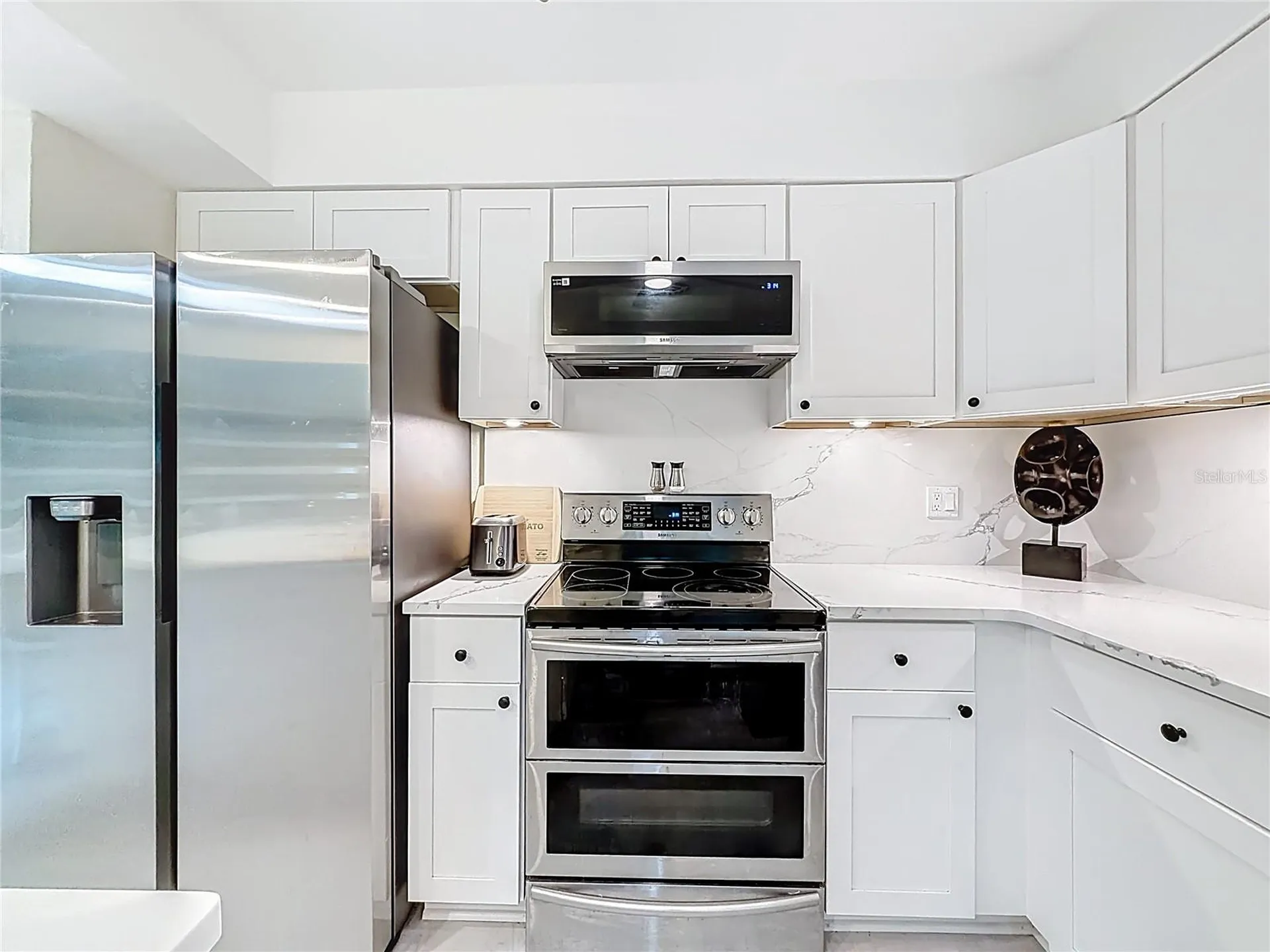 6170 7th Avenue N St Petersburg FL 33710