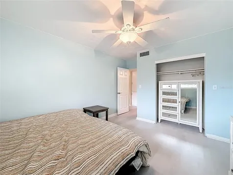 6170 7th Avenue N St Petersburg FL 33710