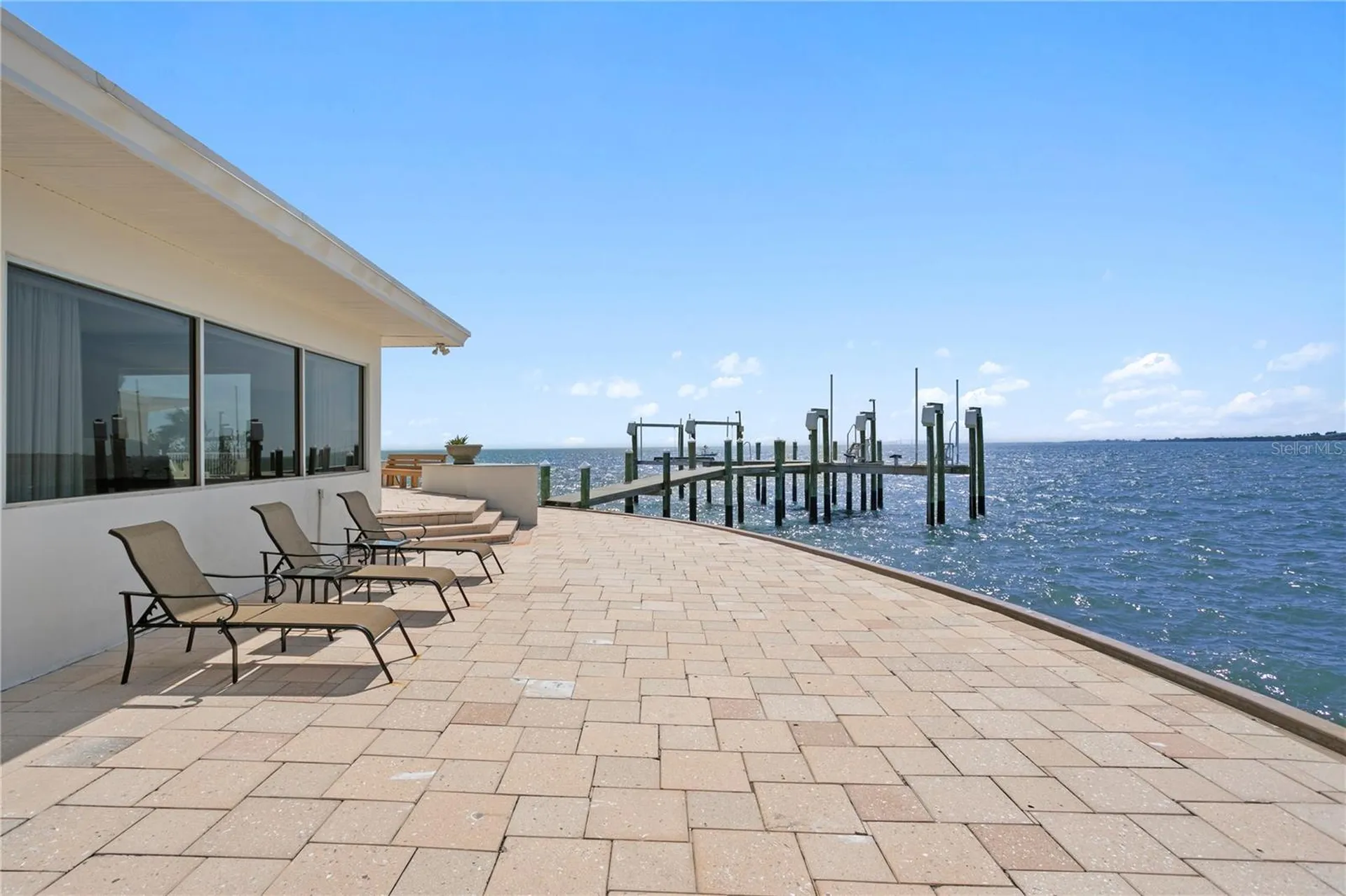 2970 68th Avenue S St Petersburg FL 33712