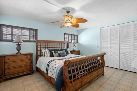 2970 68th Avenue S St Petersburg FL 33712