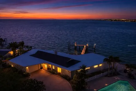 2970 68th Avenue S St Petersburg FL 33712
