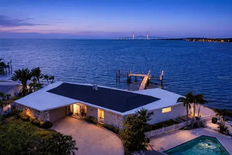 2970 68th Avenue S St Petersburg FL 33712