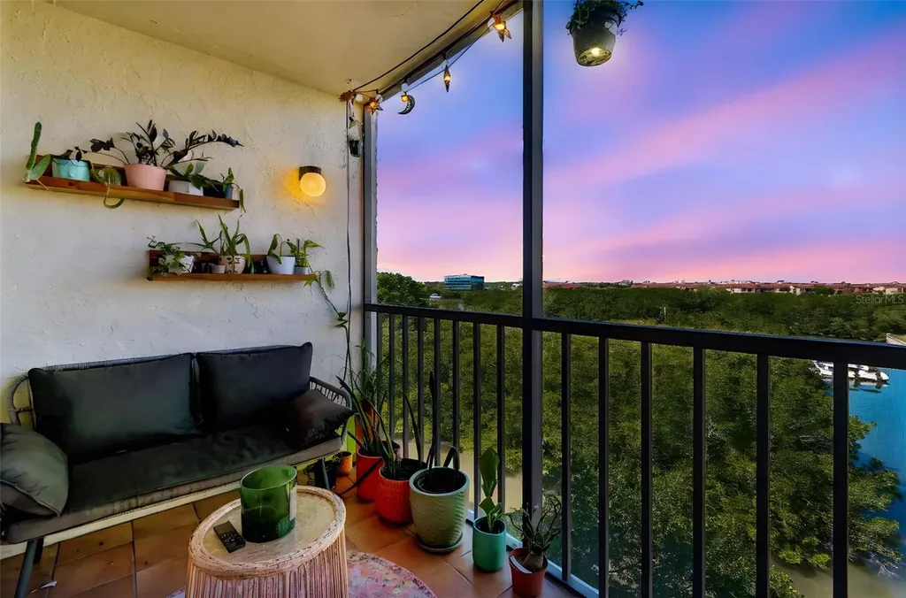 900 Cove Cay Drive Clearwater FL 33760