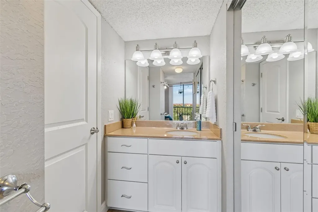 900 Cove Cay Drive Clearwater FL 33760