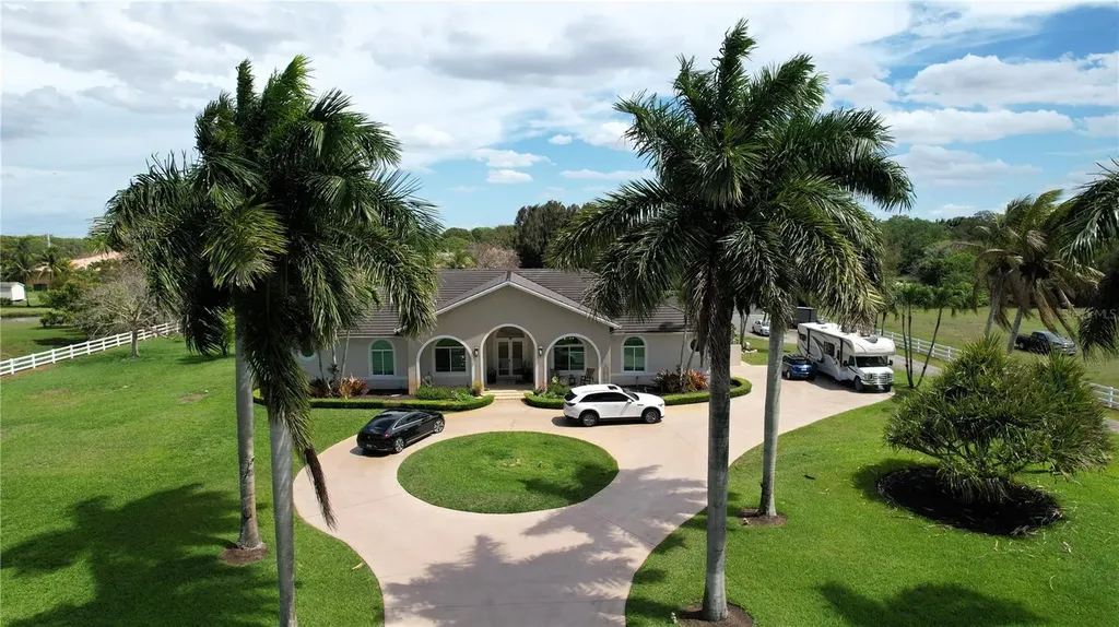 4810 SW 198 Terrace Southwest Ranches FL 33332