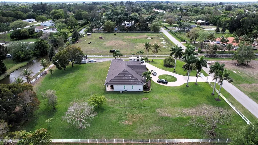 4810 SW 198 Terrace Southwest Ranches FL 33332