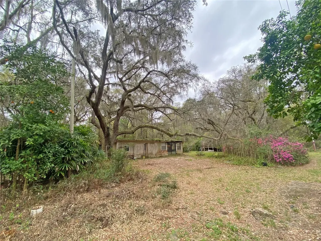 119 Twin Lakes Road Hawthorne FL 32640