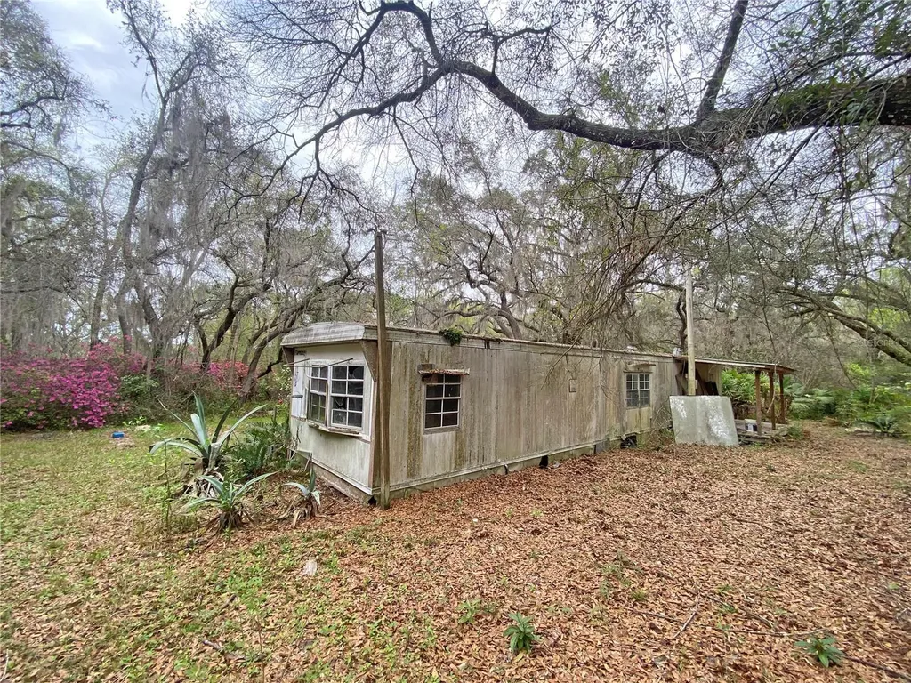 119 Twin Lakes Road Hawthorne FL 32640