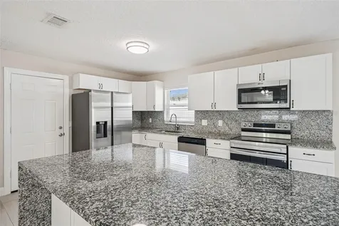 236 Plaza Oval Casselberry FL 32707