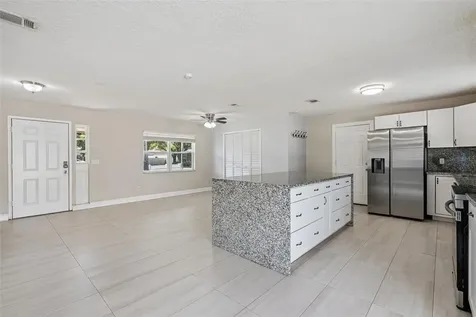 236 Plaza Oval Casselberry FL 32707