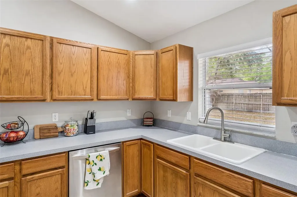 165 Quail Oaks Circle Groveland FL 34736