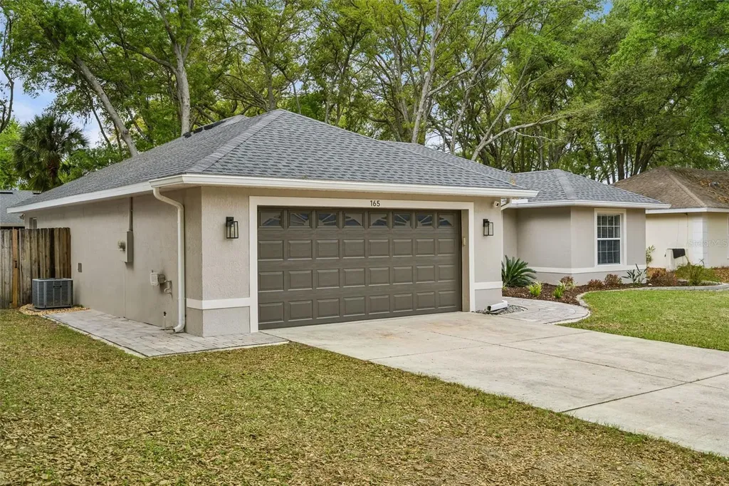 165 Quail Oaks Circle Groveland FL 34736