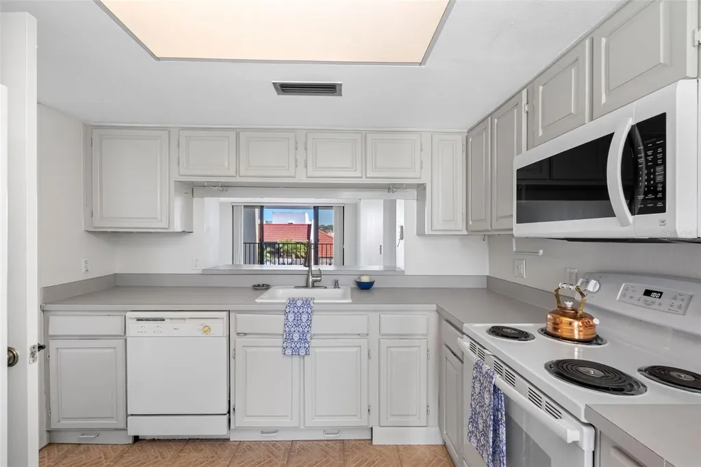 19111 Vista Bay Drive Indian Shores FL 33785