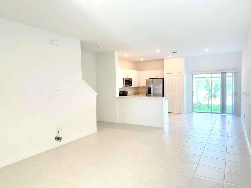 10171 Trumpet Honeysuckle Way San Antonio FL 33576