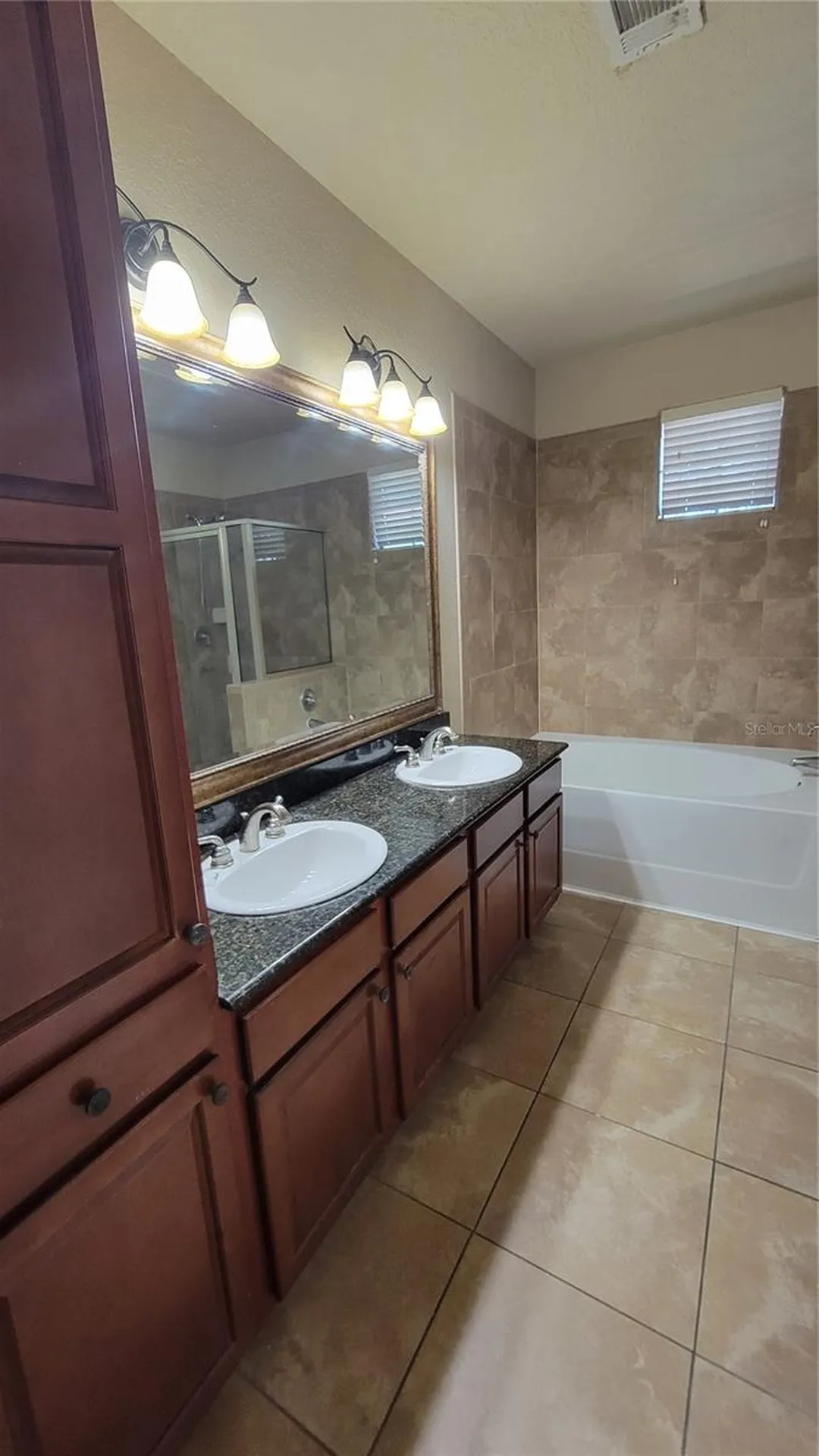 914 Charo Parkway Davenport FL 33897