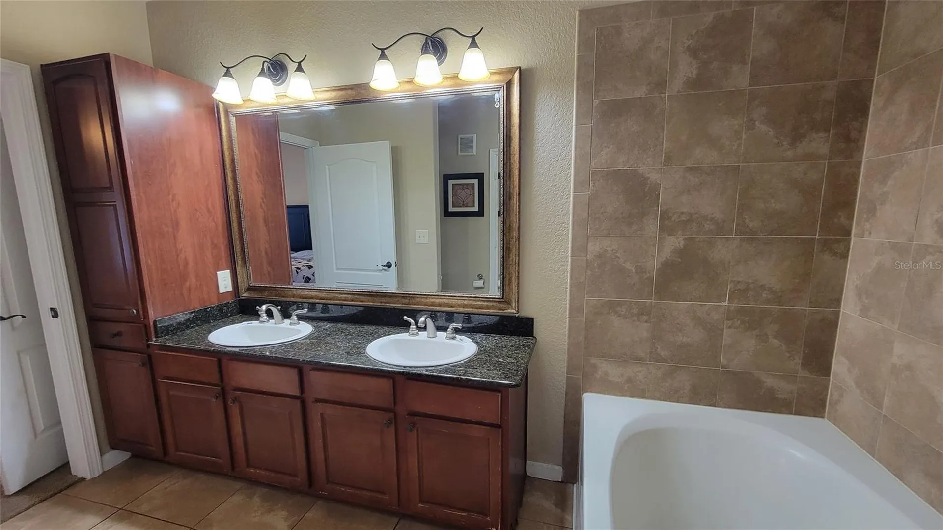 914 Charo Parkway Davenport FL 33897