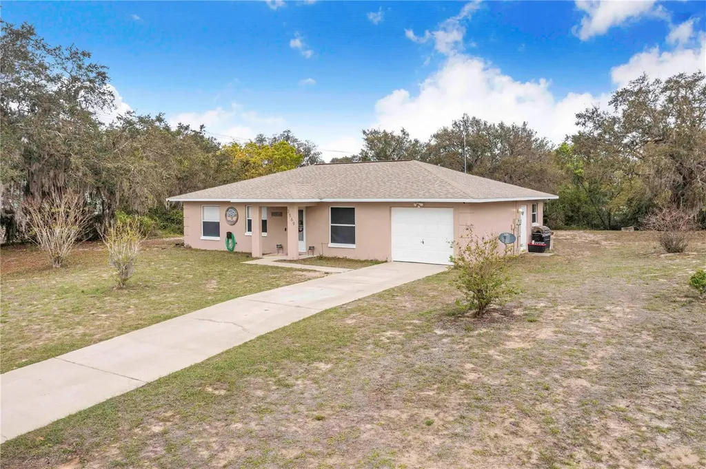 2569 Cedarwood Drive Lake Wales FL 33898