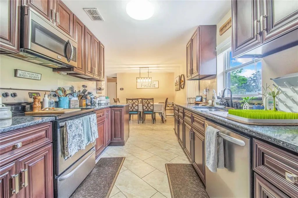 2569 Cedarwood Drive Lake Wales FL 33898