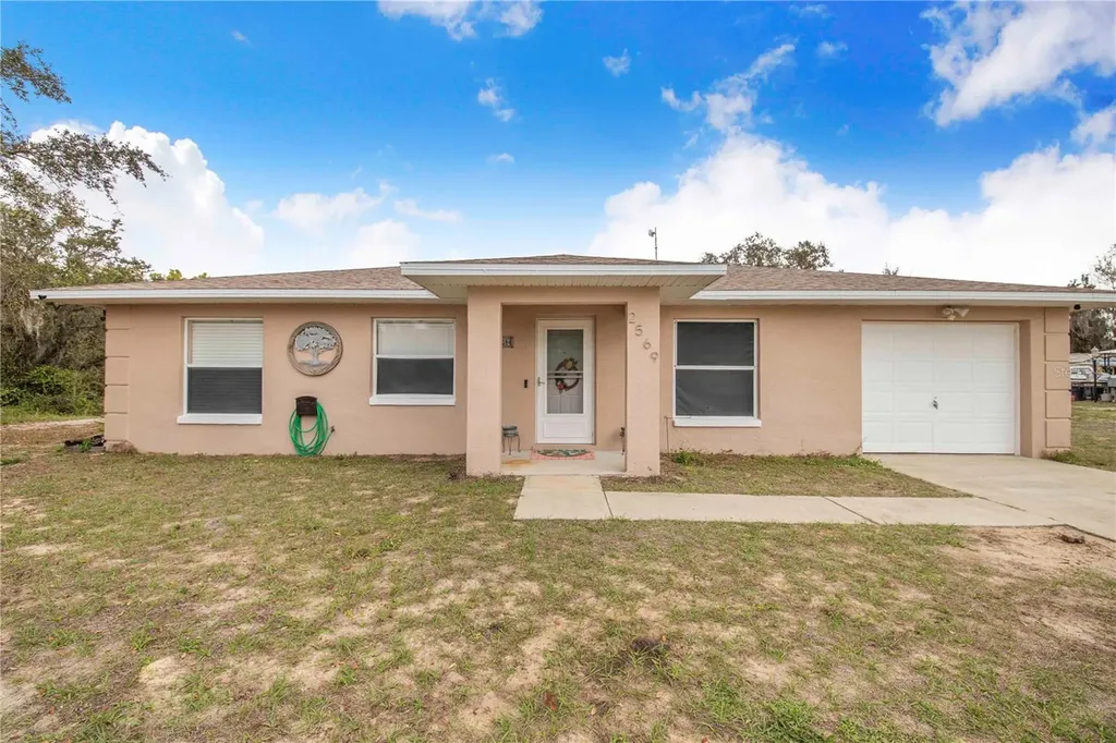 2569 Cedarwood Drive Lake Wales FL 33898