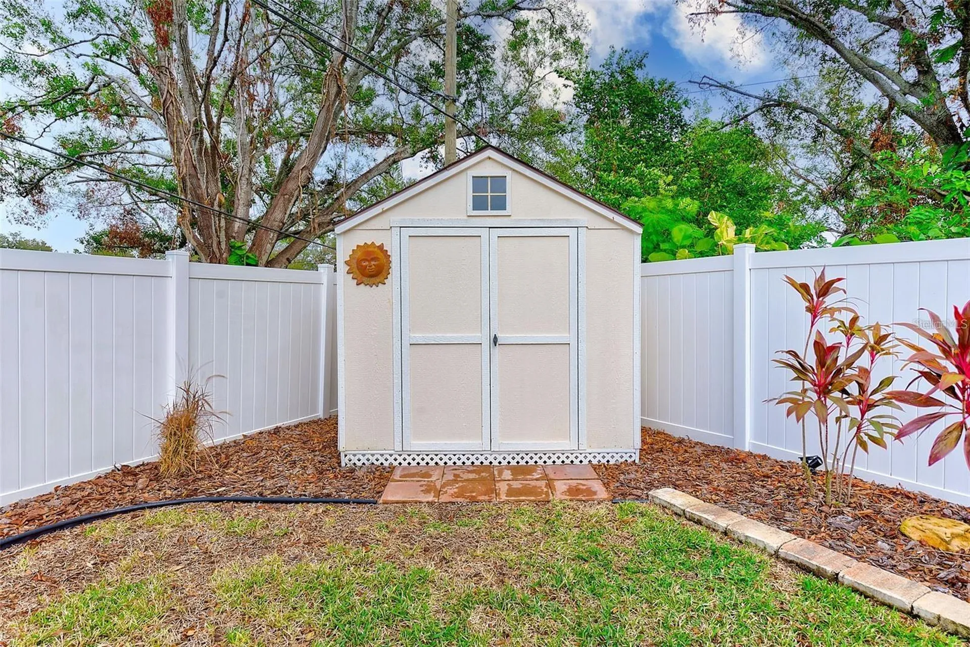 5275 32nd Avenue N St Petersburg FL 33710