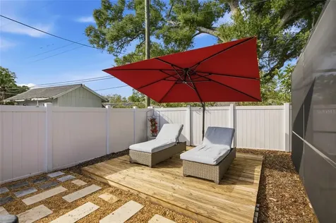 5275 32nd Avenue N St Petersburg FL 33710