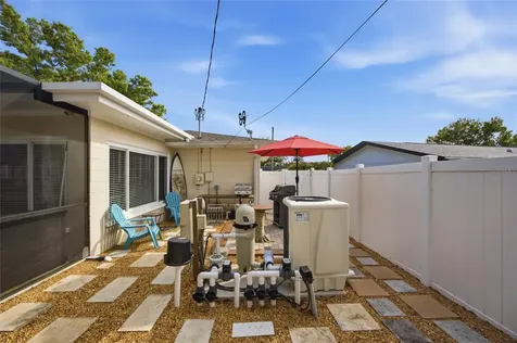 5275 32nd Avenue N St Petersburg FL 33710