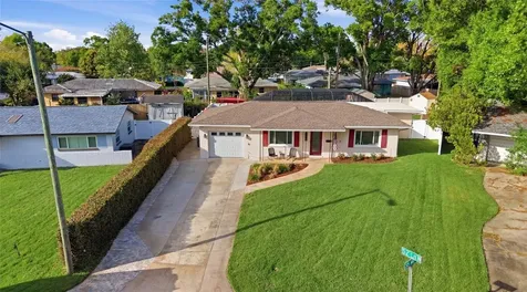5275 32nd Avenue N St Petersburg FL 33710