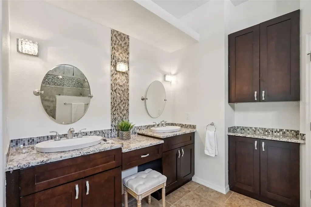 2541 Teton Stone Run Orlando FL 32828