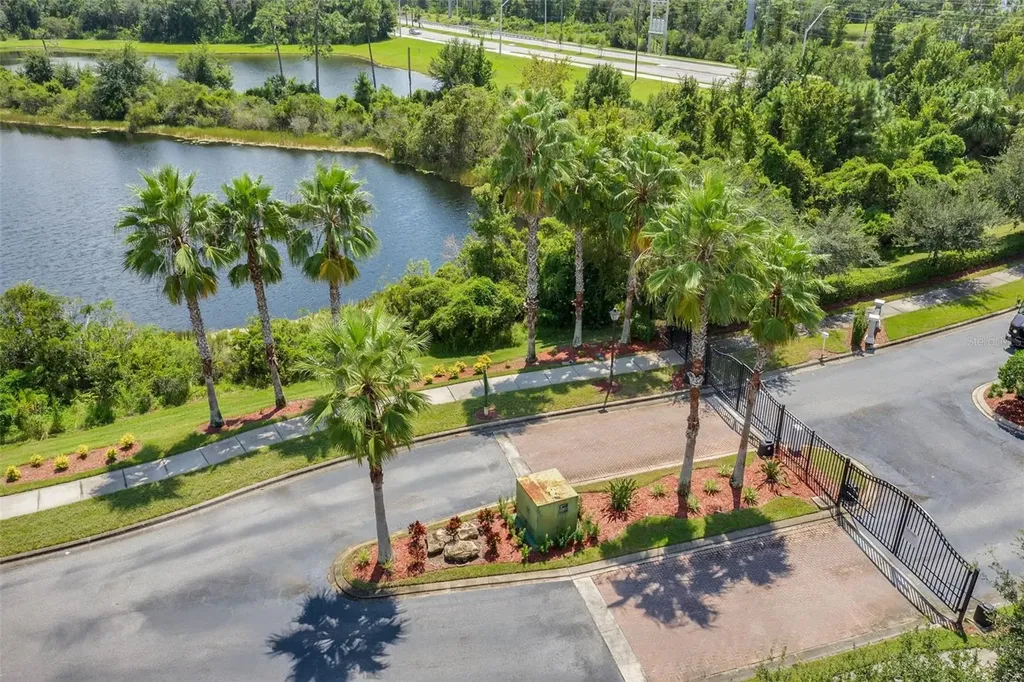 2541 Teton Stone Run Orlando FL 32828