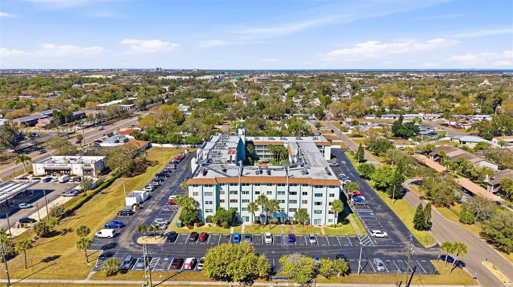 801 83rd Avenue N St Petersburg FL 33702
