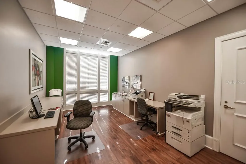750 N Tamiami Trail Sarasota FL 34236