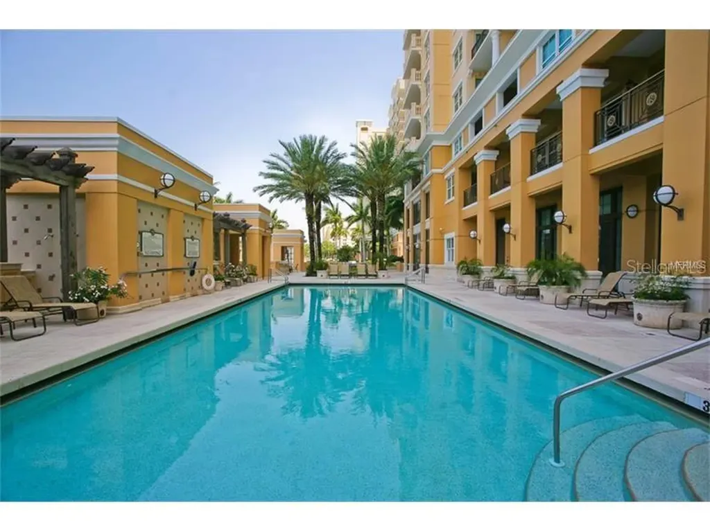 750 N Tamiami Trail Sarasota FL 34236