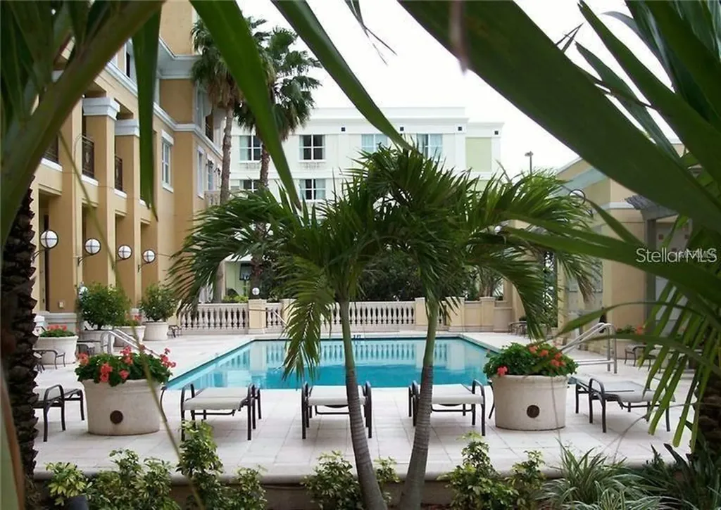750 N Tamiami Trail Sarasota FL 34236