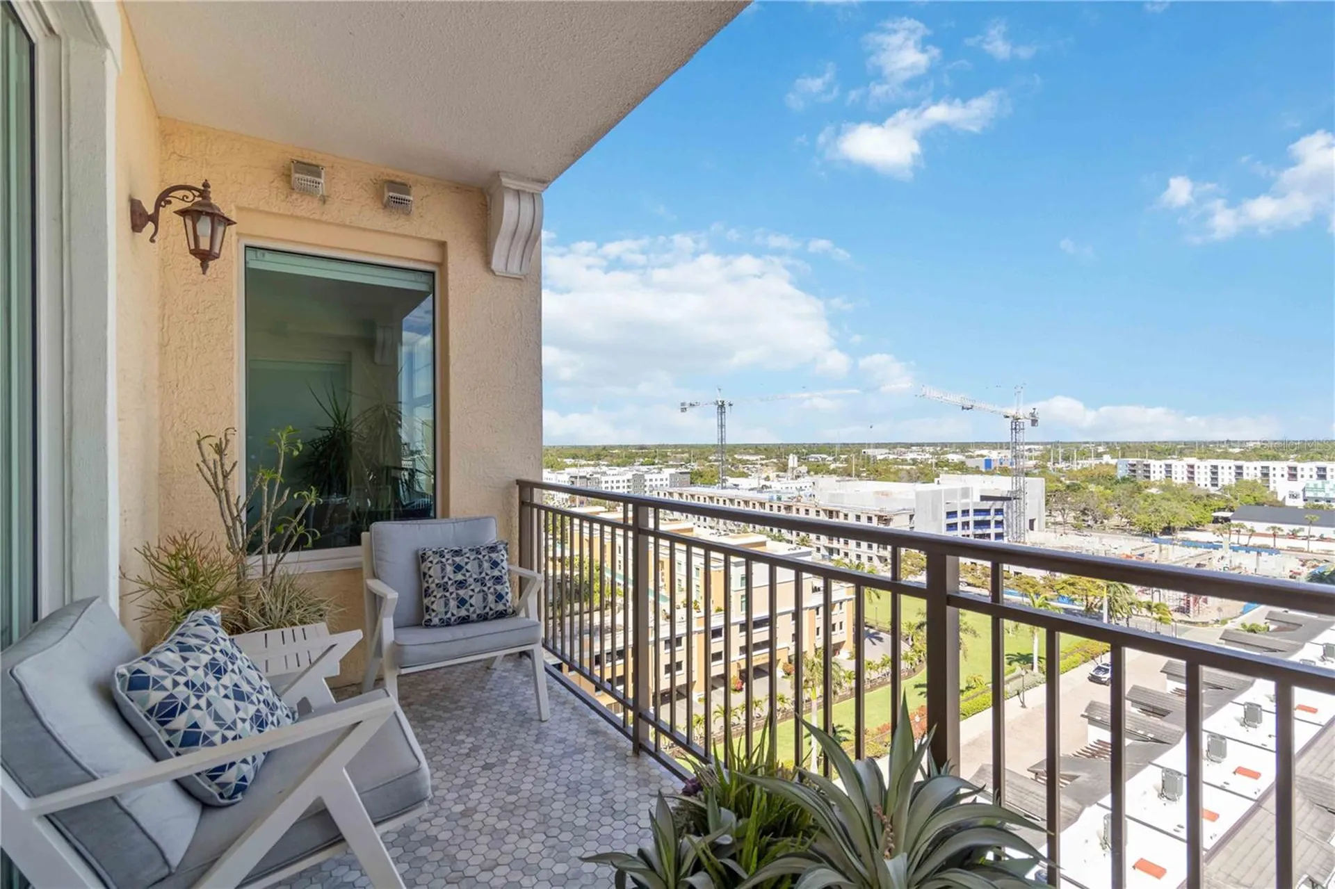 750 N Tamiami Trail Sarasota FL 34236