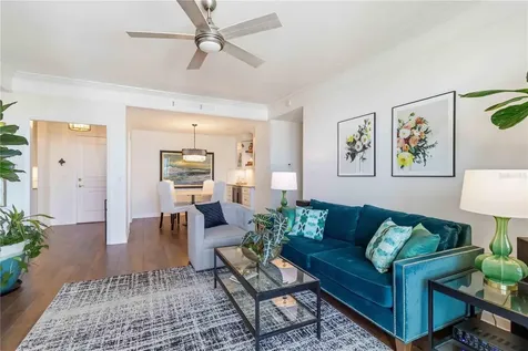 750 N Tamiami Trail Sarasota FL 34236