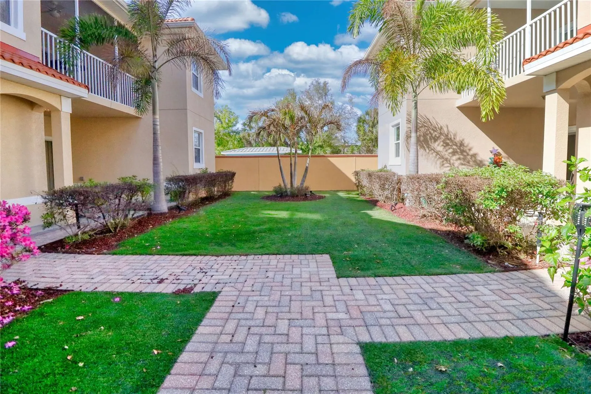 21019 Sunpoint Way Lutz FL 33558
