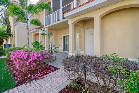 21019 Sunpoint Way Lutz FL 33558