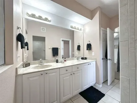 21019 Sunpoint Way Lutz FL 33558