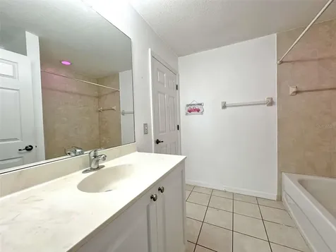 21019 Sunpoint Way Lutz FL 33558