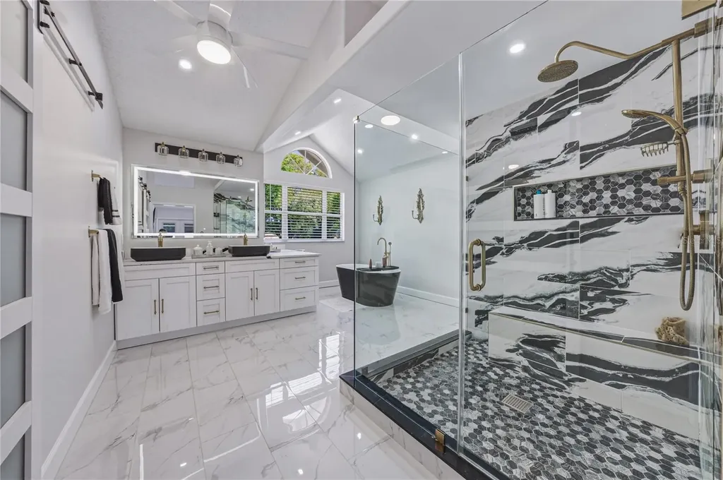 17820 Grey Brooke Drive Tampa FL 33647