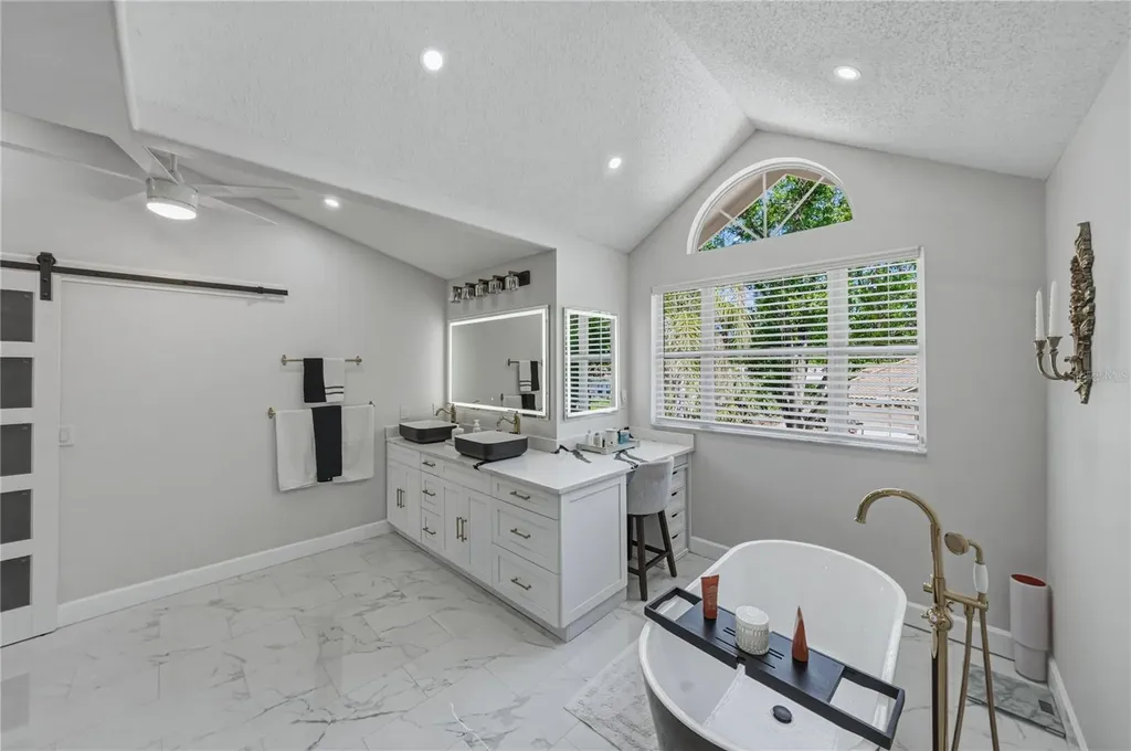 17820 Grey Brooke Drive Tampa FL 33647