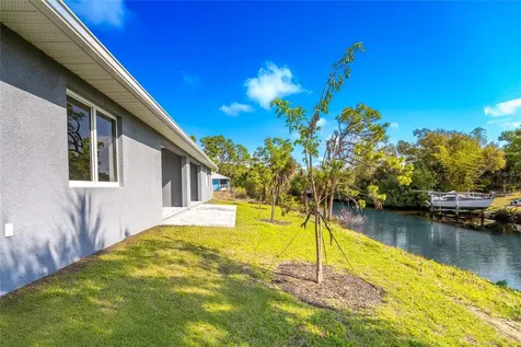 2090 Como Street Port Charlotte FL 33948