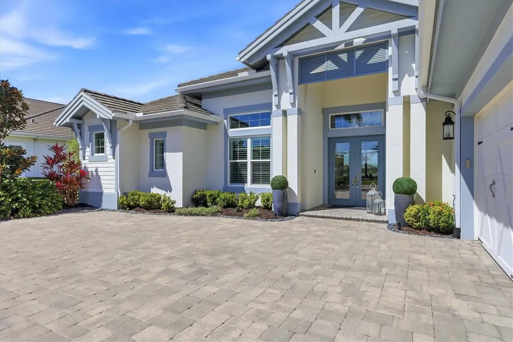17115 Salerno Drive Bradenton FL 34202