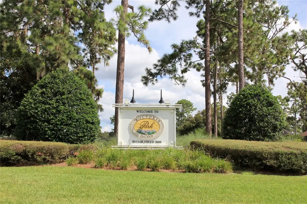 103 Ridgeway Boulevard Deland FL 32724