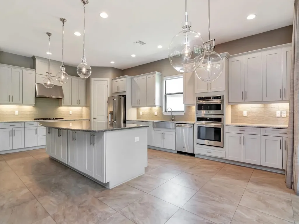 20003 Umbria Hill Drive Tampa FL 33647