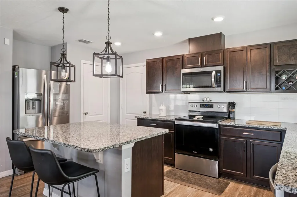 606 Preserve Pointe Boulevard Davenport FL 33837