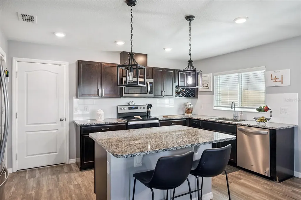 606 Preserve Pointe Boulevard Davenport FL 33837