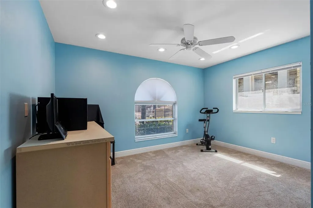 11260 5th Street E Treasure Island FL 33706
